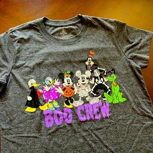 Disney store size M Halloween tee